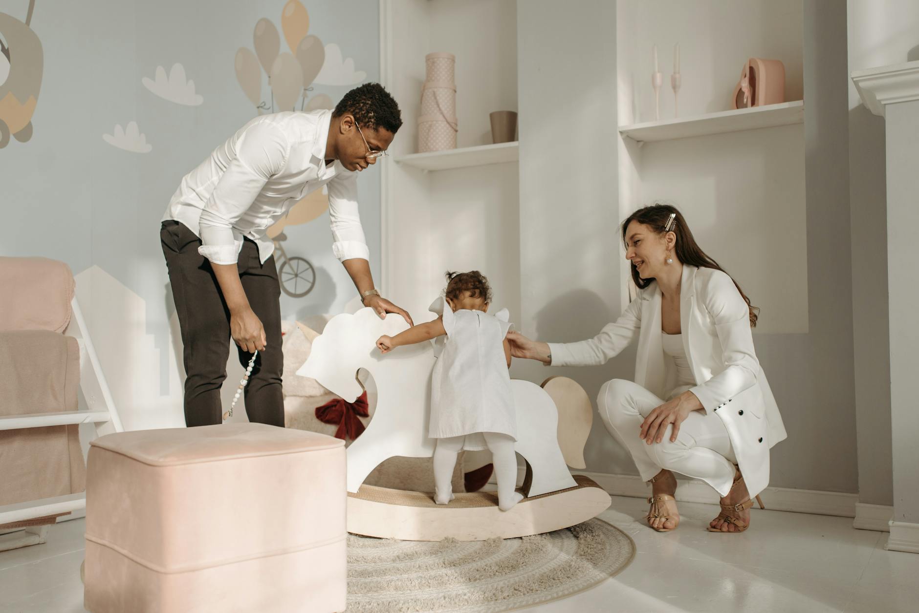 Choosing Safe Routes for Family Bike Rides in Traffic