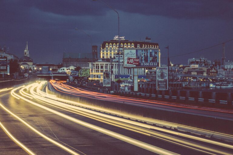 How to Pace Yourself on Long Road Bike Rides - Featured image