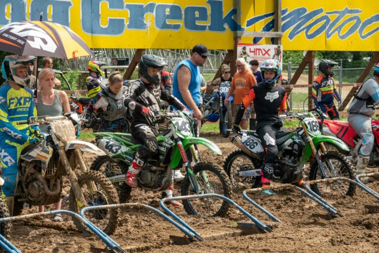 How to Start Bike Commuting to Work for the First Time - Featured image