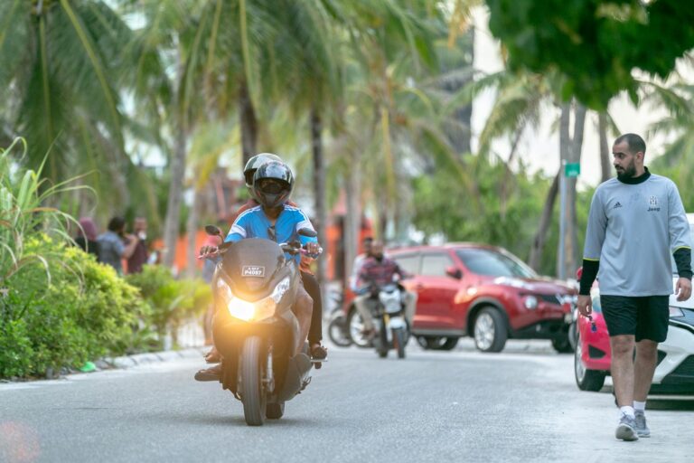 Regenerative Braking on E-Bikes: Does It Really Extend Your Range? - Featured image