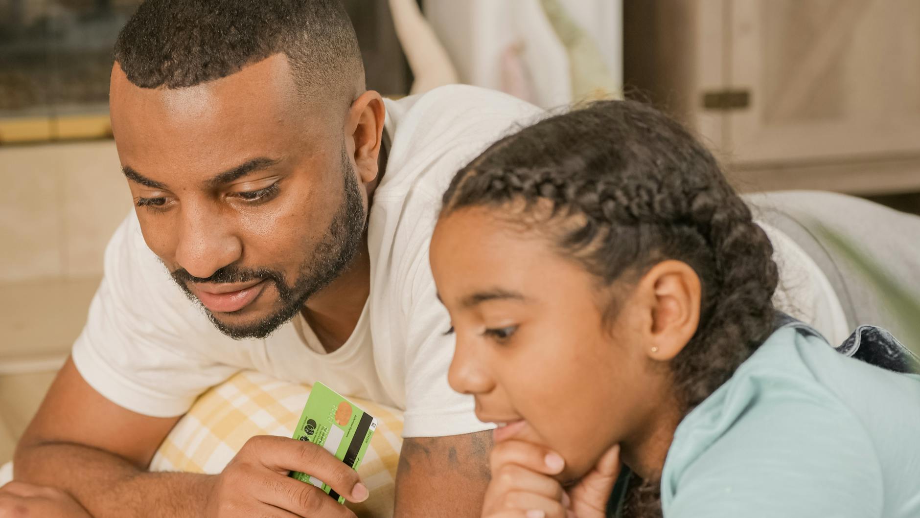 What Age Can Children Safely Ride Bicycles in Traffic With Their Family?