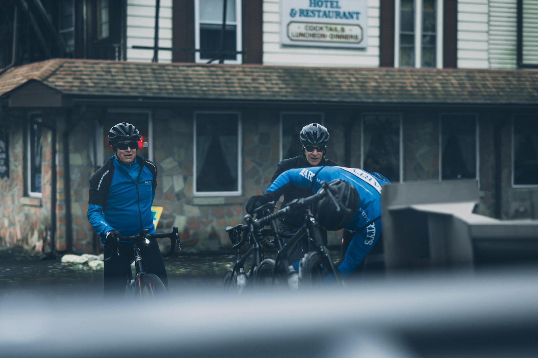 What to Eat During Long Road Bike Rides