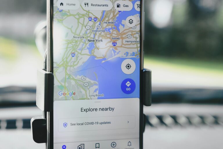 Best Bike GPS Units for Navigation and Tracking - Featured image