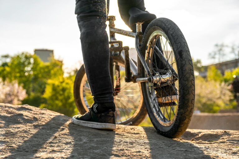 Best BMX Grips for Better Control During Tricks - Featured image