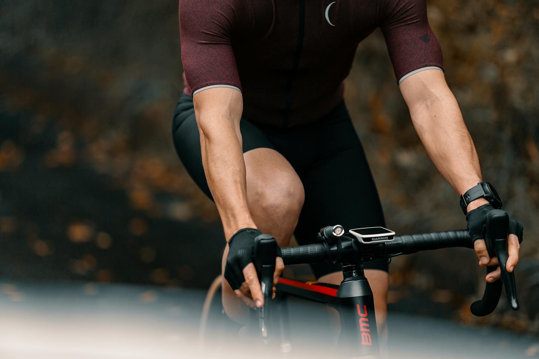 Best Cycling Gloves for Different Seasons and Riding Conditions