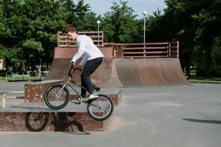 BMX Bike Size Guide: Finding the Right Fit for You - Featured image