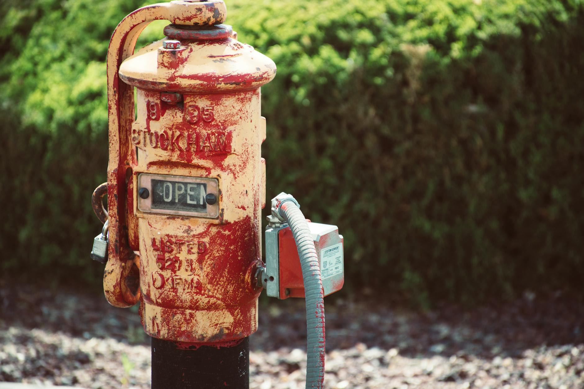 Floor Pumps vs Portable Pumps: Which Should You Choose?