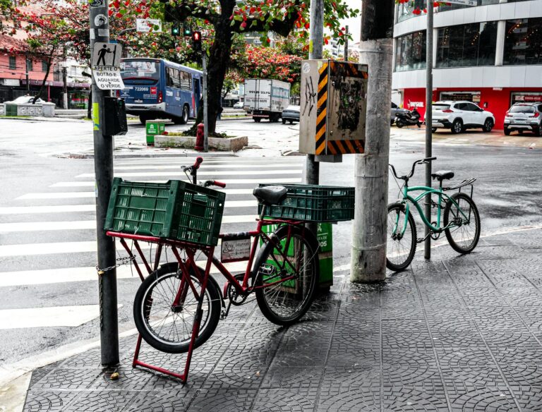 How Bicycle Transportation Improves Urban Mobility - Featured image