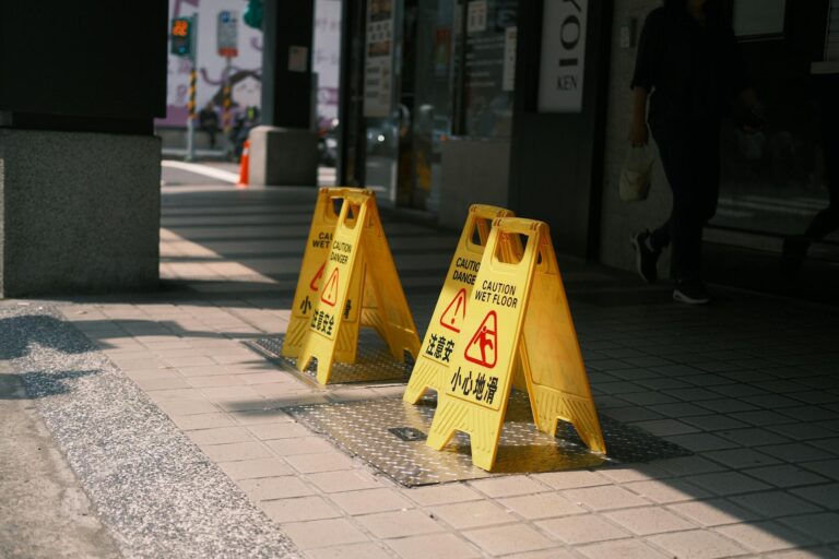 How to Handle Wet and Slippery Road Conditions - Featured image