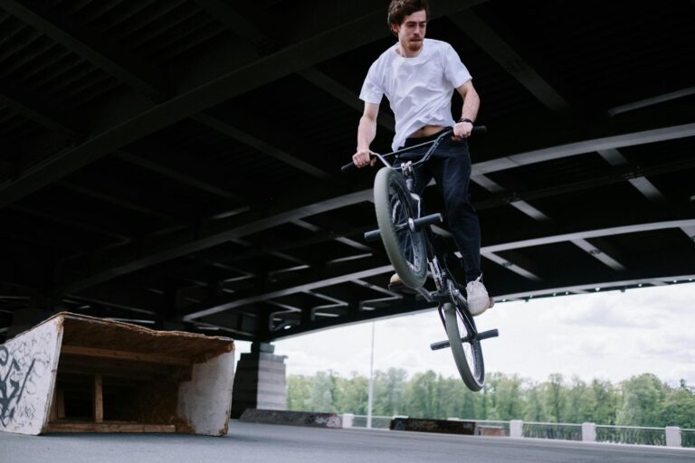 How to Learn to Manual on a BMX Bike - Featured image