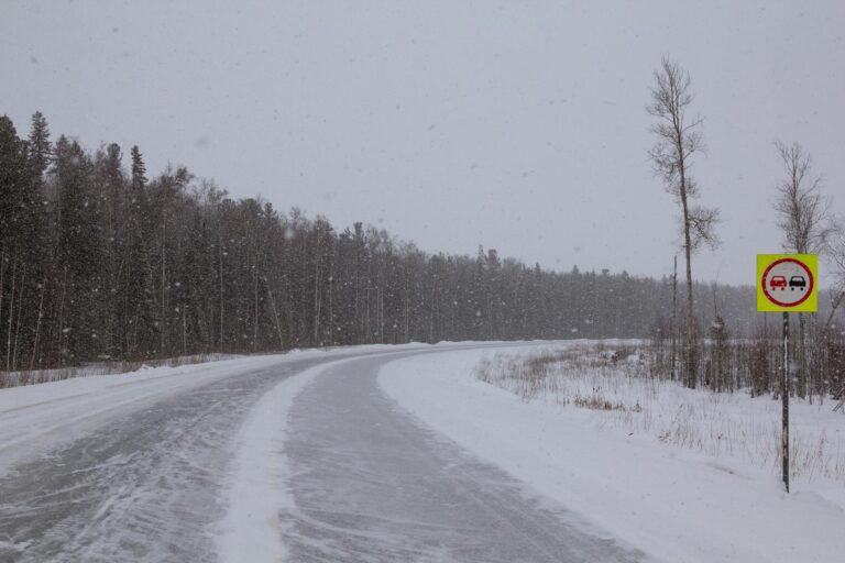 How to Report Dangerous Road Conditions for Cyclists - Featured image