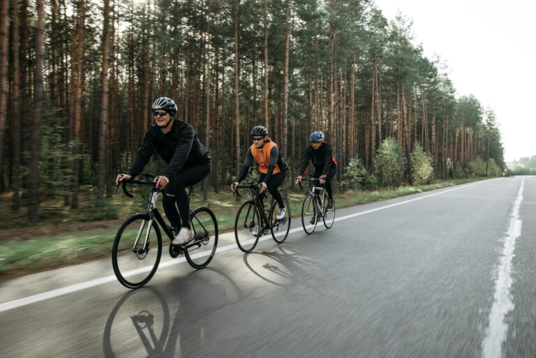 How to Ride Safely on Roads Without Bike Lanes - Featured image