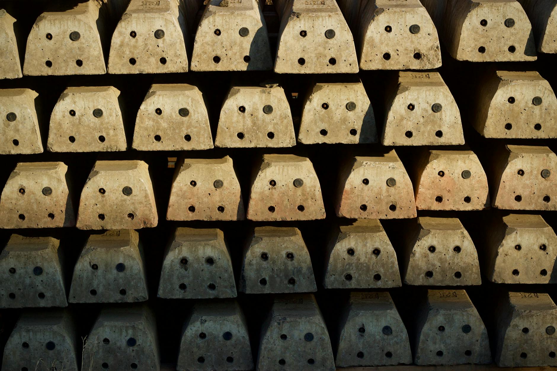 Weight and Structural Design: How Material Affects What You Feel