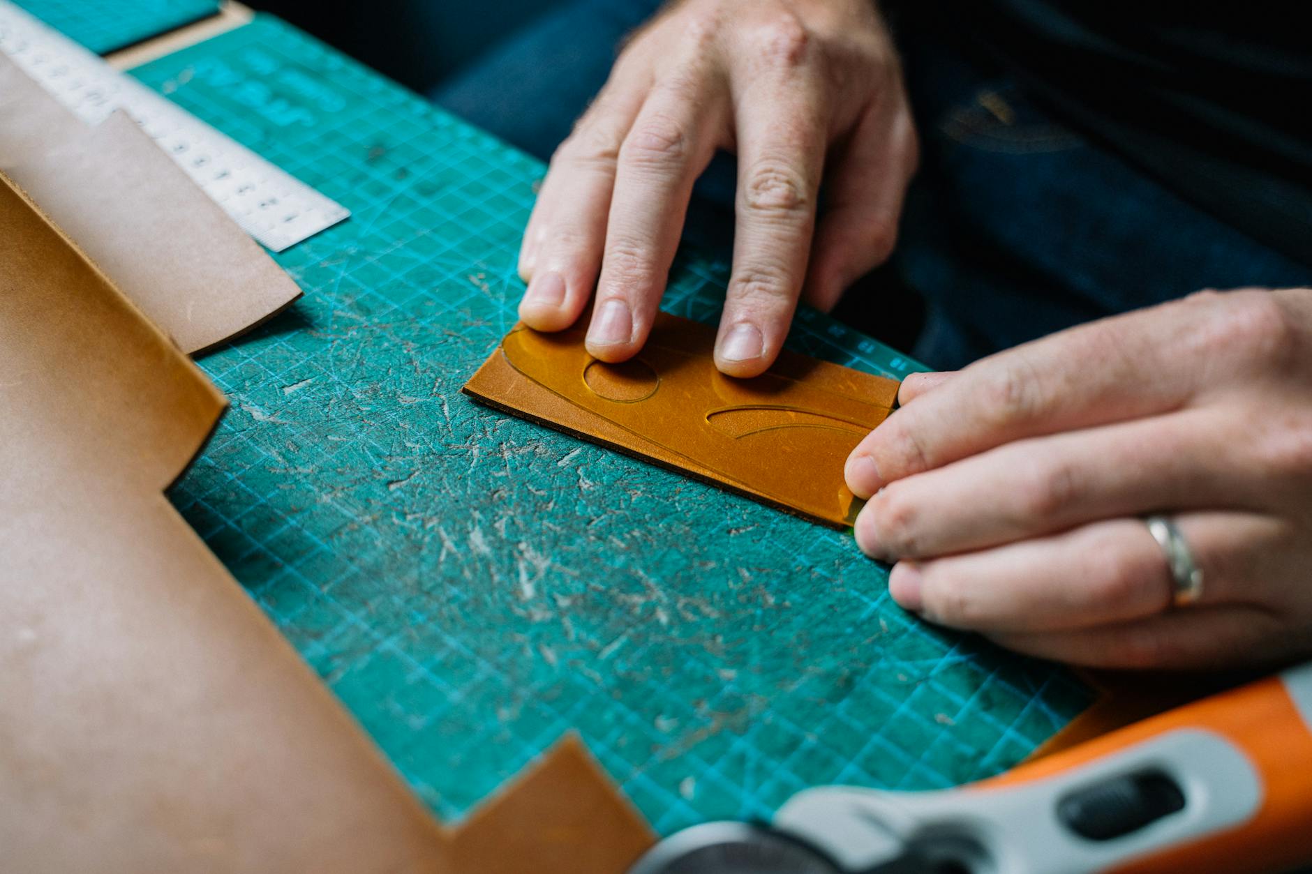What Materials Work Best for Cold-Weather Cycling?
