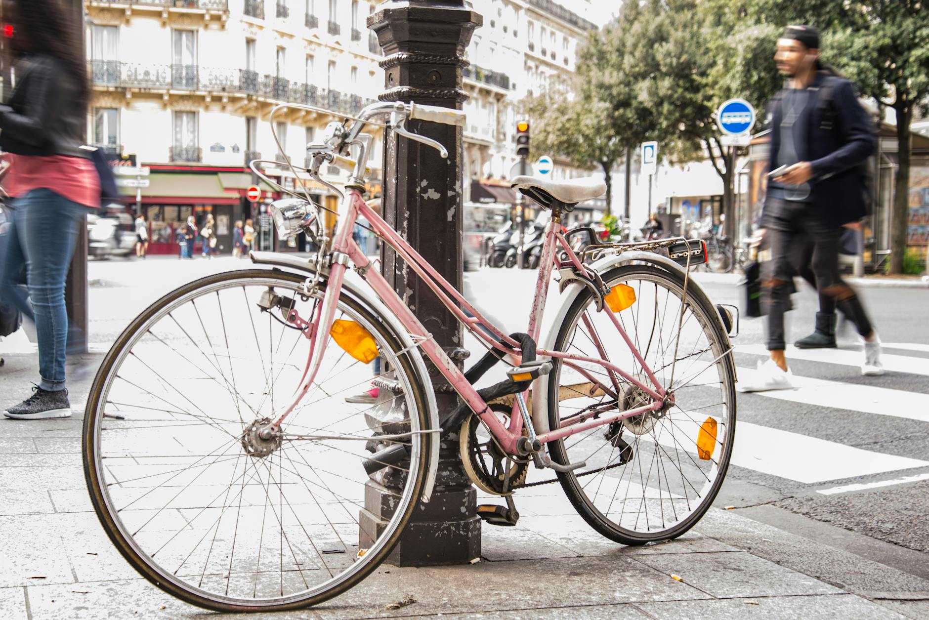 What Mistakes Do Cyclists Make When They're Trying to Be Defensive?