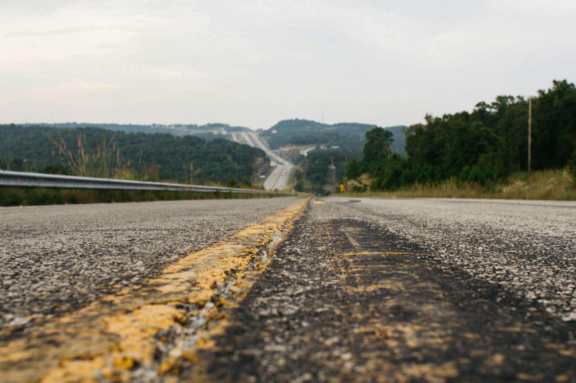 Why Roads Without Bike Lanes Present Special Challenges for Cyclists