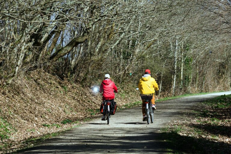 Cycling Benefits for Heart Health and Blood Pressure - Featured image