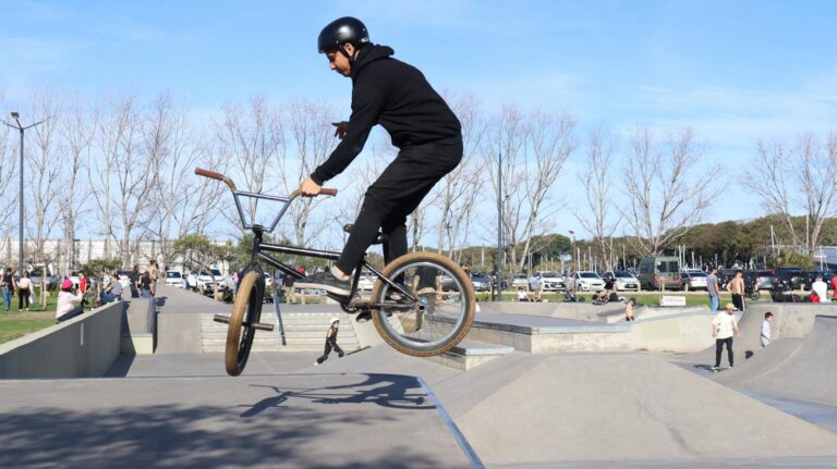 How Cycling Improves Balance and Coordination - Featured image
