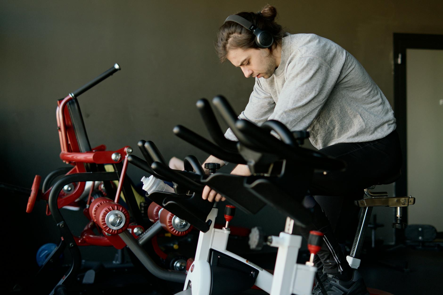 How Does Cycling Strengthen Women's Cardiovascular System at Different Ages?