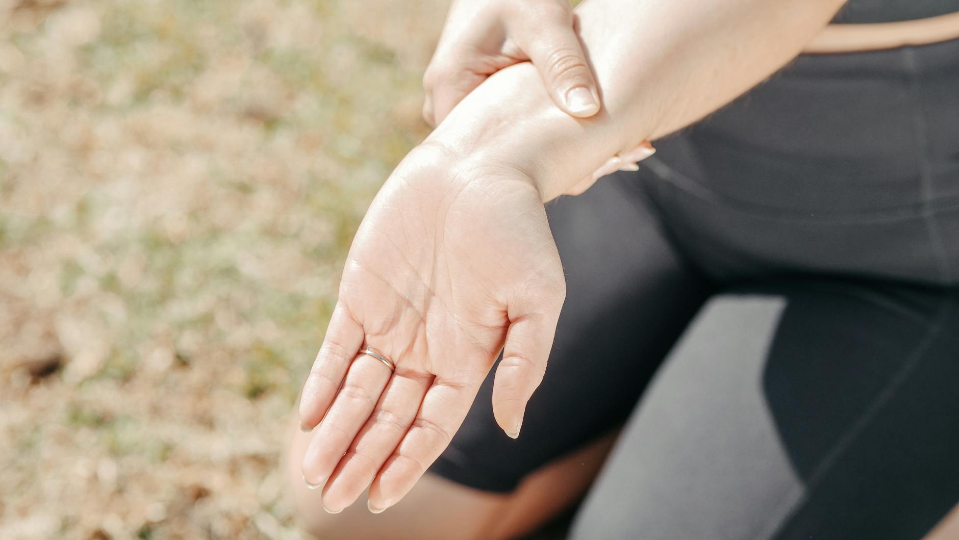 Managing Joint Health and Preventing Overuse Injuries in Senior Cycling