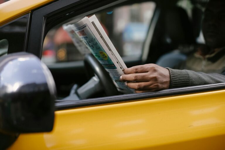 New Study Found Drivers Pass 23% Closer to Cyclists Without High-Visibility Clothing - Featured image