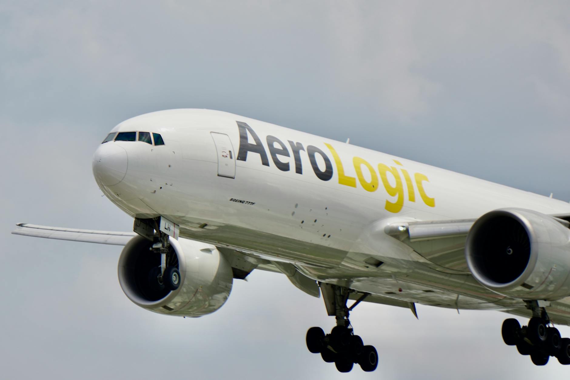 Real-World Examples of Aerodynamic Drag Reduction in Cycling