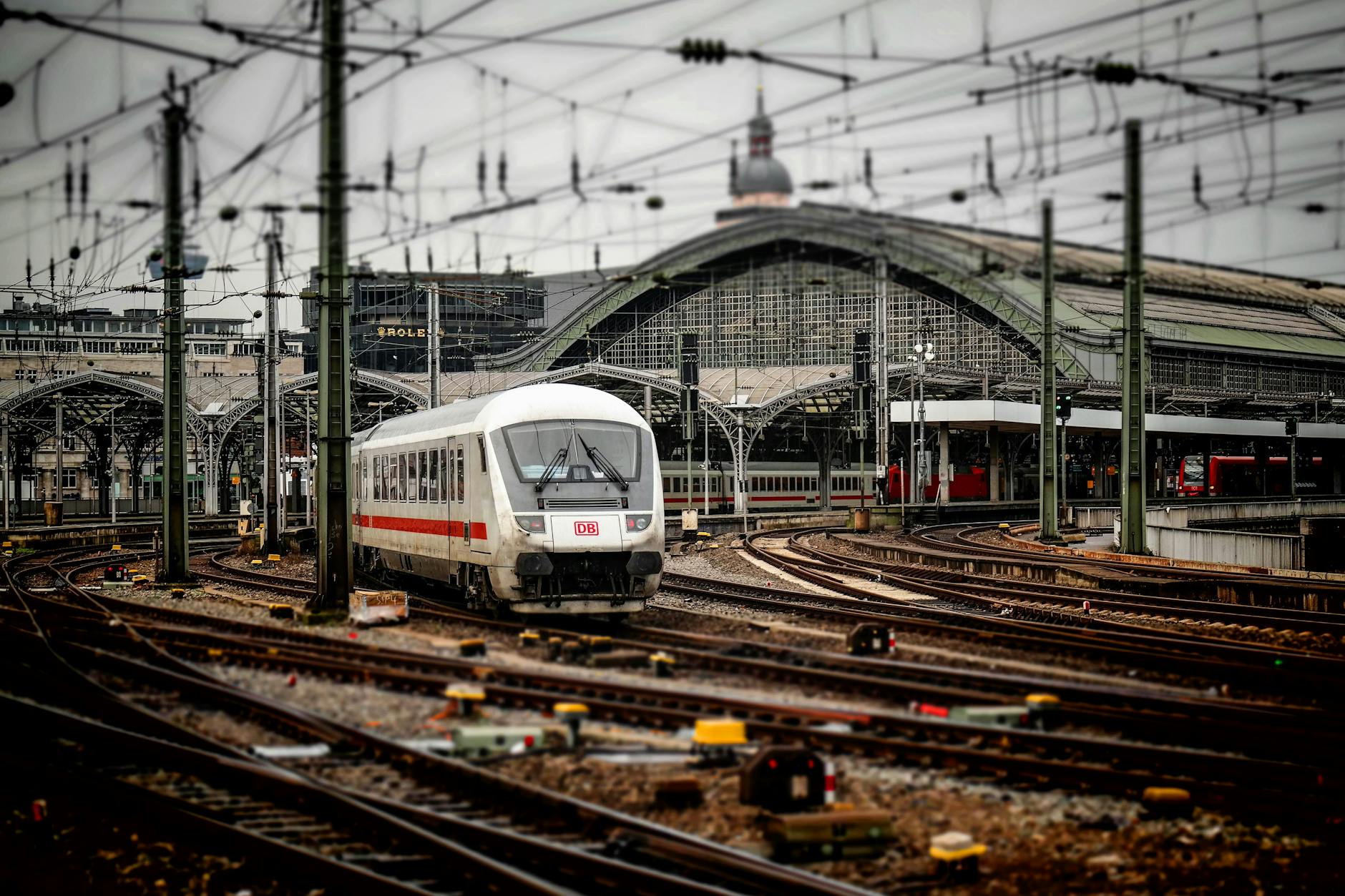 REGIONAL TRAIN NETWORKS AND THEIR BIKE-FRIENDLY FEATURES