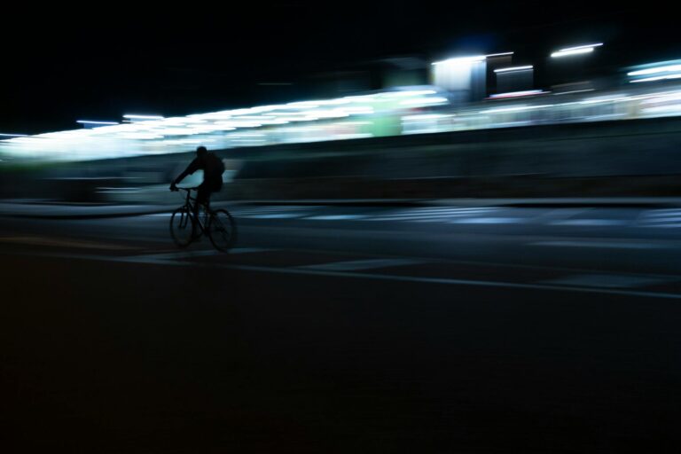 At Least 78% of Cyclists Riding at Night Are Using Lights Below the Recommended 300 Lumens - Featured image