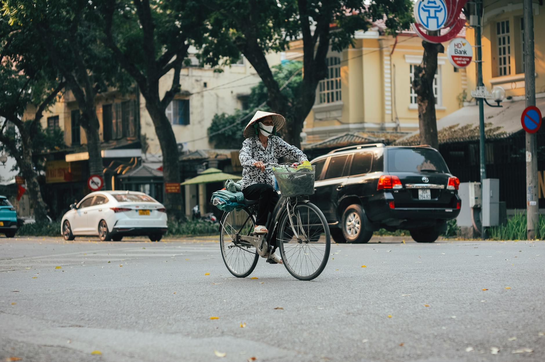 Comparing Cyclists to Drivers, Transit Users, and Walkers