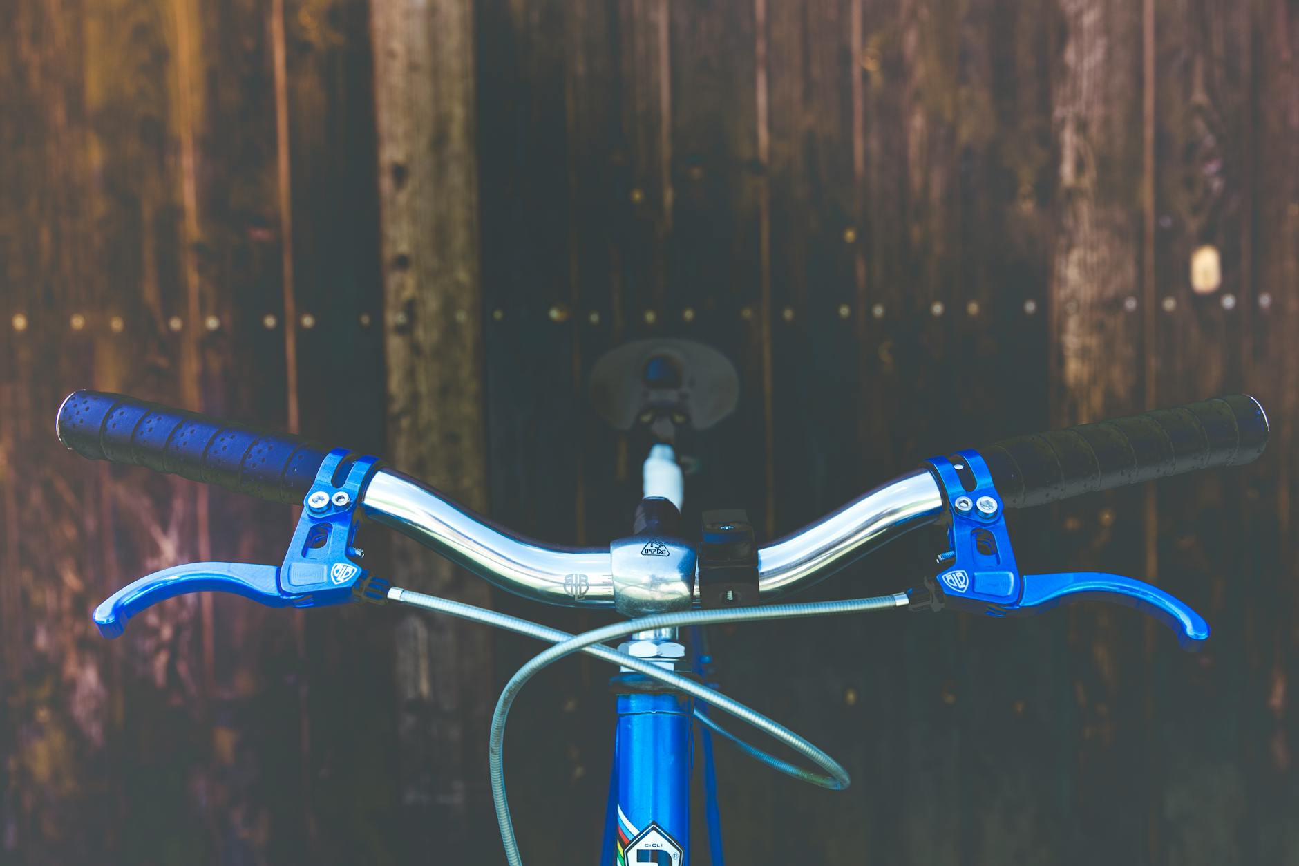 How Brake Lever Reach Works and Why It Matters for Smaller Hands