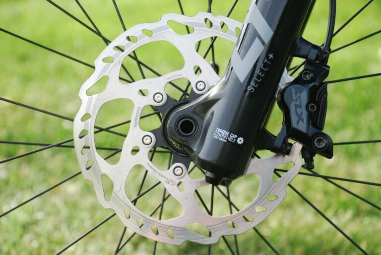 Seat Clamp Torque: What Most Cyclists Don't Know About Over-Tightening Could Crack Their $300 Frame - Featured image