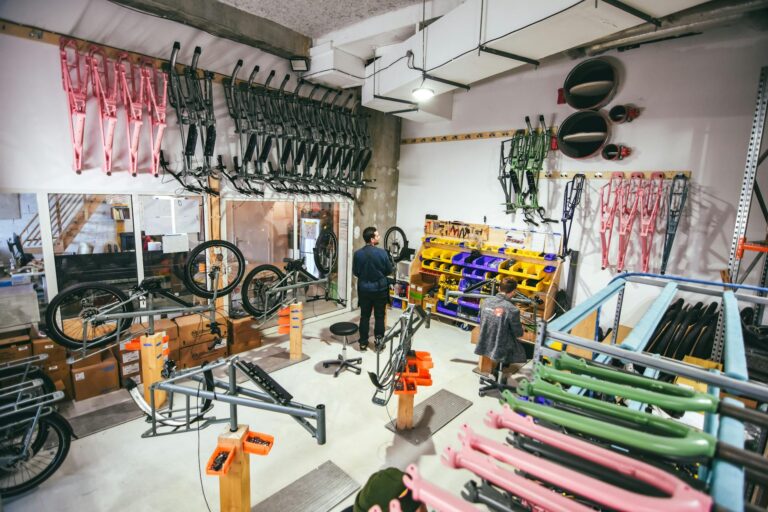 The Bicycle Manufacturing Crisis Explained in One Statistic: 97% of Bikes Sold in America Are Made Overseas - Featured image