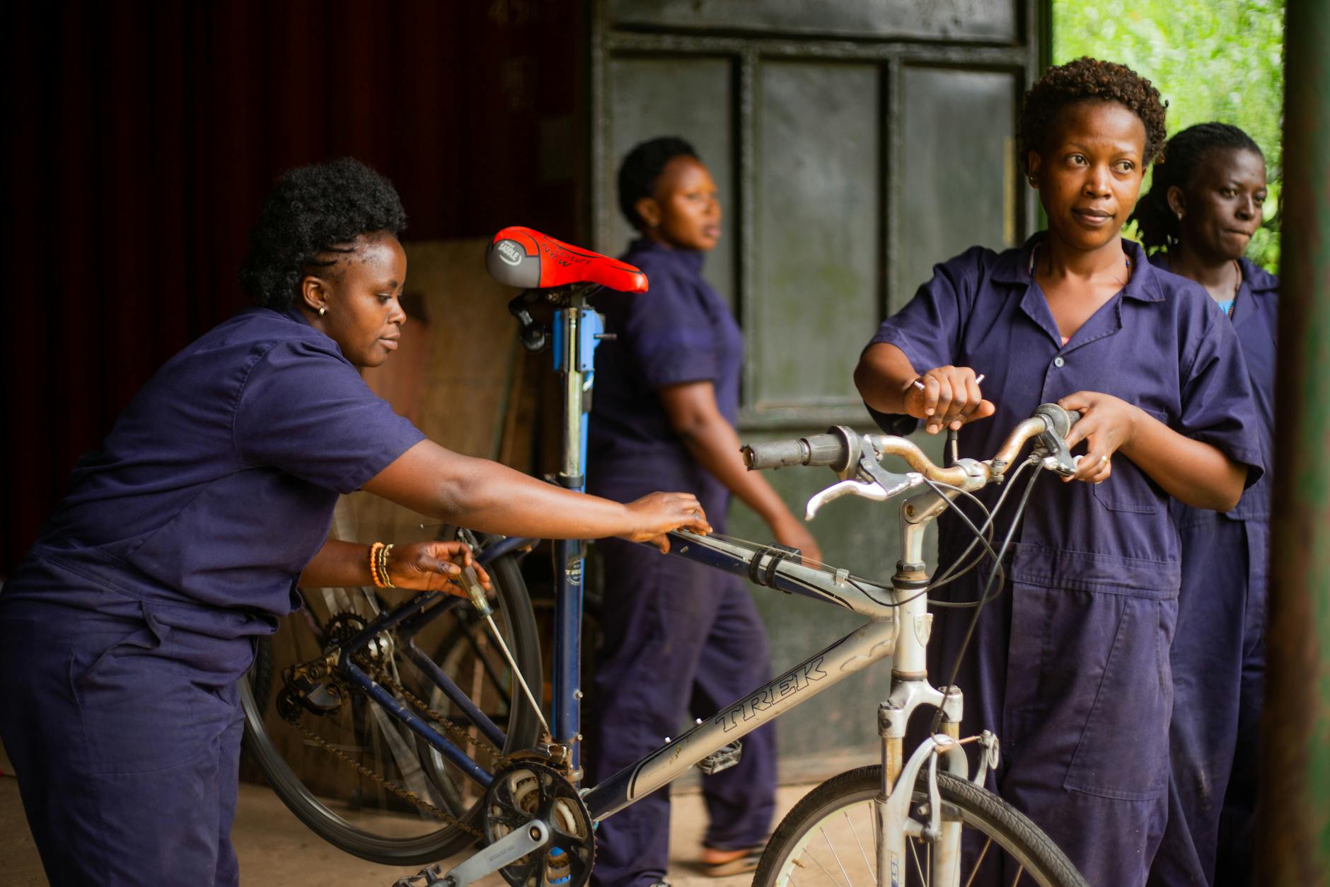 The Employer Gap That Makes Cycling Impossible for Workers