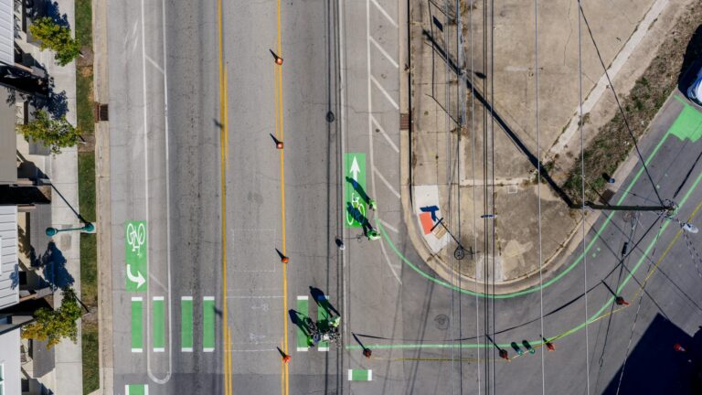 The Protected Bike Lane Gap Crisis Explained in One Statistic: Only 500 Miles of Protected Lanes in All 50 States - Featured image