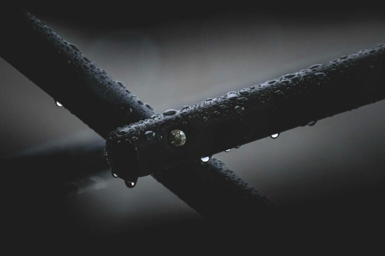 Warning: 39% of Carbon Seatposts Can Crack Silently if You Exceed the Maximum Weight by Even 5 Pounds - Featured image
