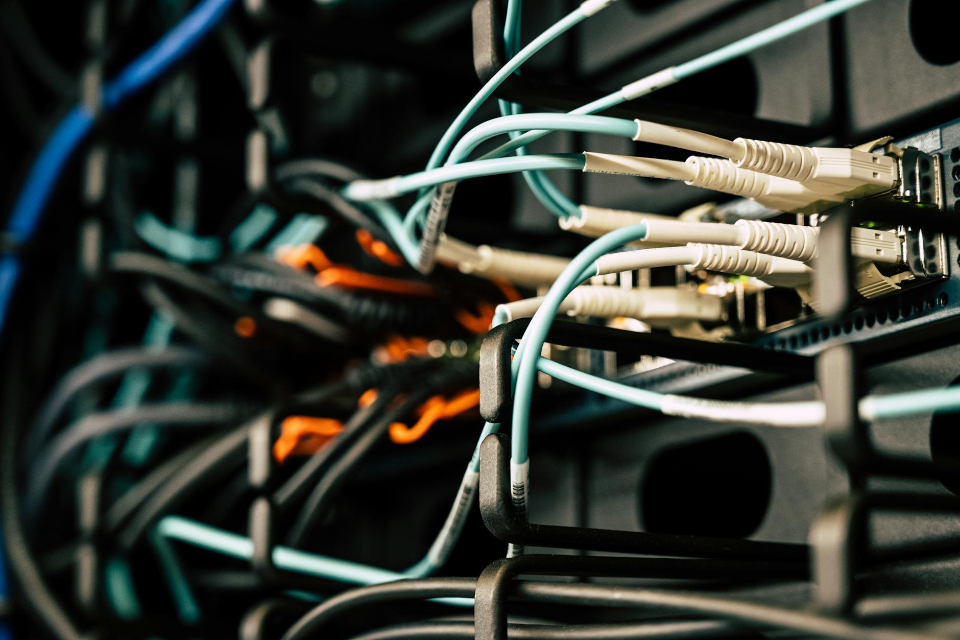 Why Does Cable Housing Contamination Cause Sluggish, Unreliable Shifting?