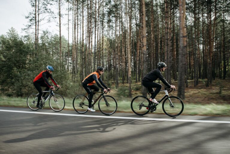 At Least 56% of Cyclists Ride in the Door Zone Because They Don't Know the 4-Foot Rule - Featured image