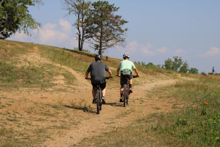 Chattanooga Cyclists Oppose Main Street Repaving and Bike Lane Removal Plan - Featured image