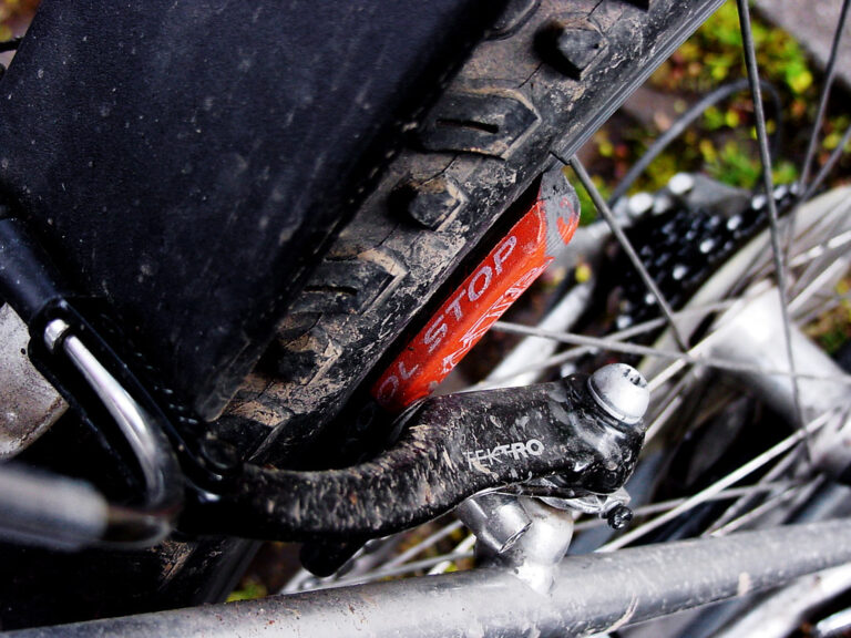Warning: 50% of Cleats Show Critical Wear Indicators After Just 5,000 Miles of Use - Featured image