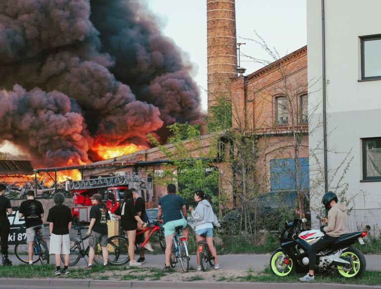 Apartment Fire Sparked by E-Bike Battery: What You Need to Know - Featured image