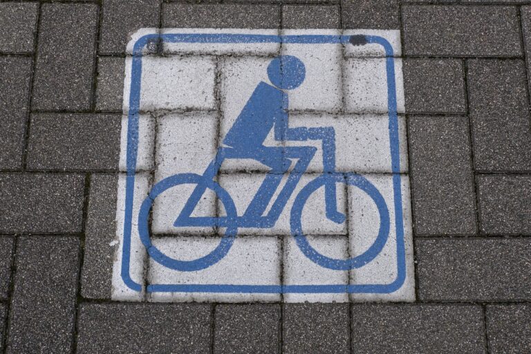 Bike Lane Safety Crisis: Pedestrians Causing Crashes on Cycling Paths Daily - Featured image