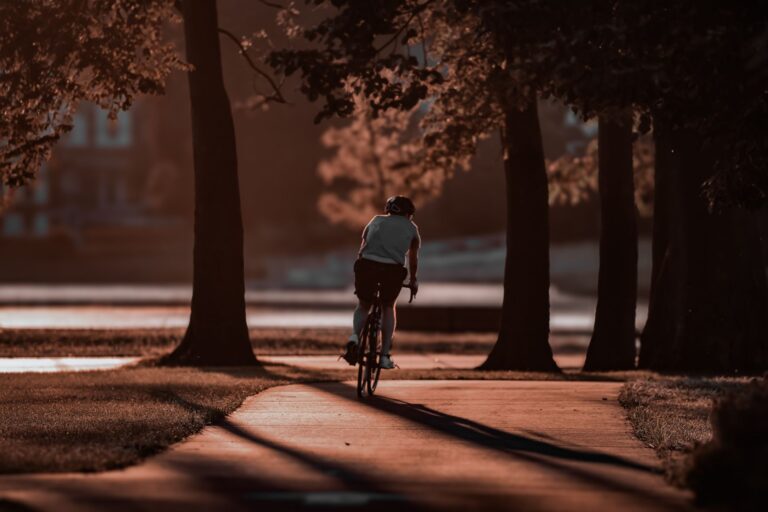 Virginia Tech bicycle helmet safety ratings and testing results now available - Featured image