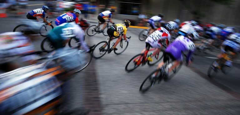 Annual Bicycle Commuting Savings: Transportation Comparison and Financial Benefits Analysis - Featured image