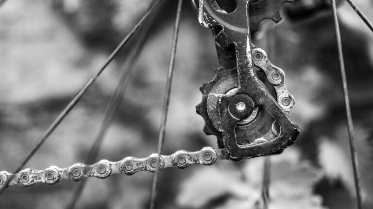 Bike Maintenance Tips Comparison Guide: Performance, Cost, and Durability - Featured image