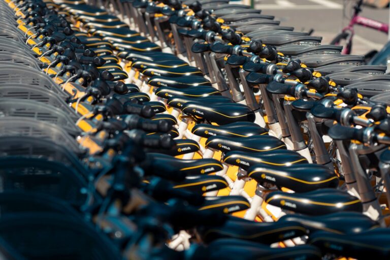 E-Bike Incentive Program Checklist: Fit, Safety, and Essential Features - Featured image
