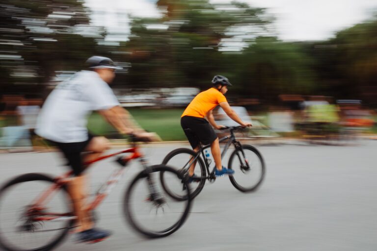 How to Inspect a Performance Road Bike Before Buying: Frame, Wheels, Drivetrain, Brakes, and Fit - Featured image