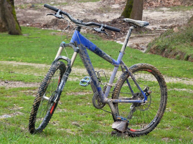 Is a Hardtail Mountain Bike Worth It for Cyclists? Best Uses, Limitations, and Alternatives - Featured image