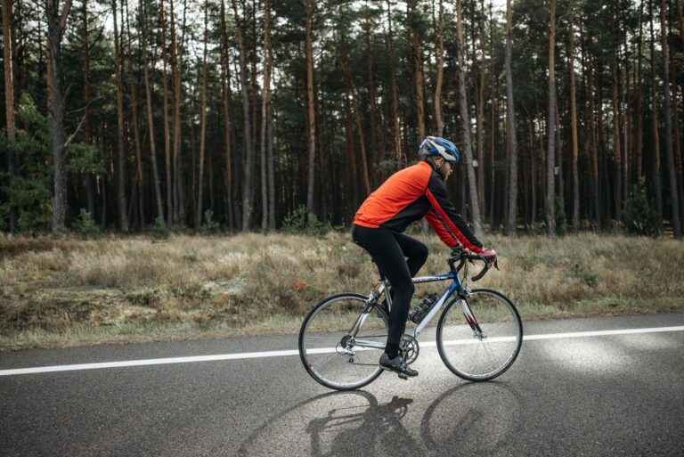 Performance Road Bike Ownership Guide: Setup, Maintenance, Upgrades, and Common Tradeoffs - Featured image
