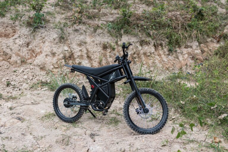 E-bike battery recycling pathways, transport rules, and second-life uses: What Manufacturers, Shops, and Cyclists Should Compare - Featured image