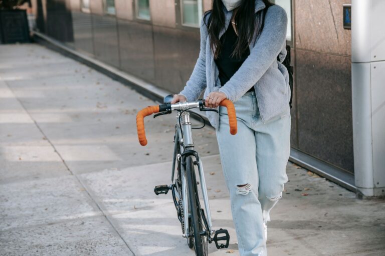 Protected Bike Lane Checklist: Fit, Safety, and Essential Features - Featured image